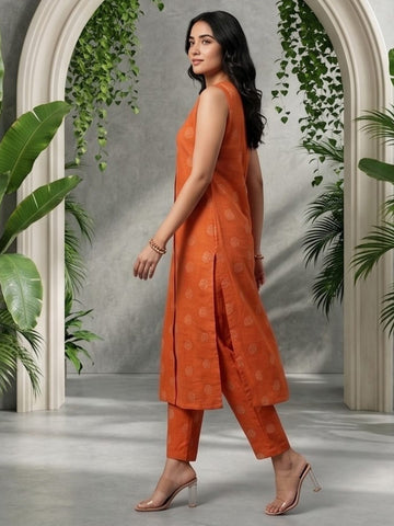 Modern & Chic Kurta Set