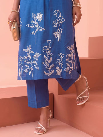 Women'S Blue Floral Embroidery Straight Kurta With Trousers Co-Ord Set