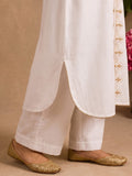 Ivory White Embroidered Kurta With Mandarin Collar And Geometric Thread Work