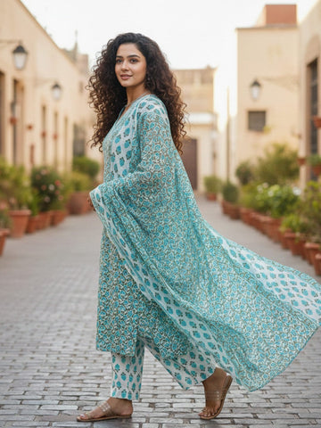 Botanical Breeze V-Neck Cotton Set