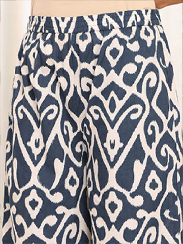 Varanga Women Blue Ikat Printed Straight Kurta With Bottom