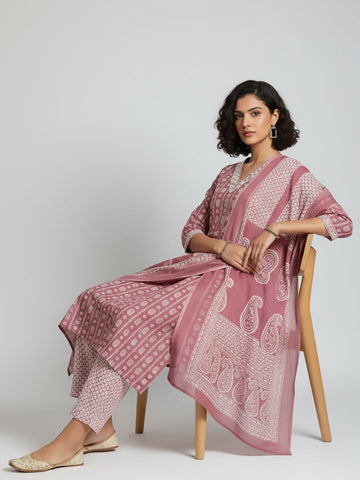 Varanga Women Floral Printed V Neck Kurta with Trouser & Dupatta