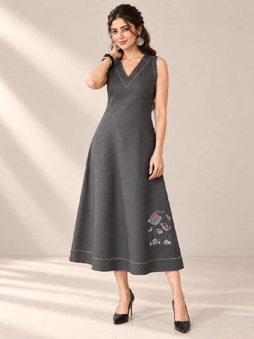 Varanga Ethnic Motifs Embroidered A-Line Midi Dress