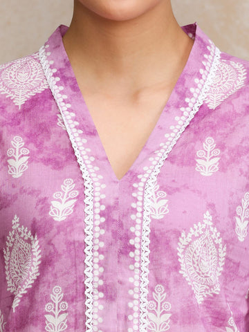 Varanga Women Lavender 3/4Th Sleeve, V Neck Collared Kurta.