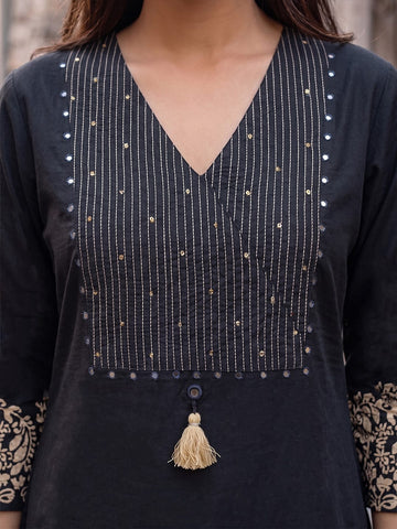 Tassel-Drop Noir Women's Kurta