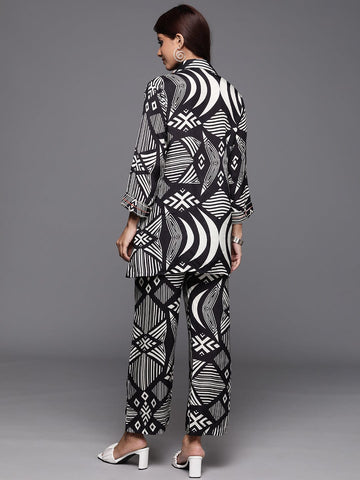 KSUT Women Abstract Printed Embellished Co-Ord Set