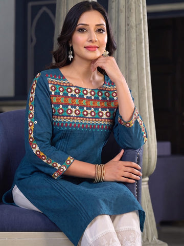 Women's Blue Yoke Embroidered Straight Kurta