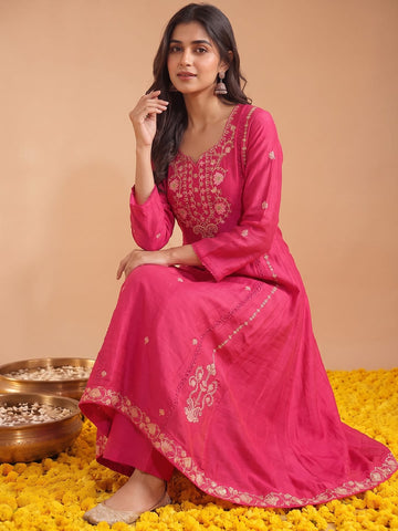 Women'S Pink Mul Chanderi Kurta Set With Chiffon Dupatta