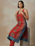 Everyday-ready rust A-line V-neck kurta paired with soft, elasticated solid trousers.