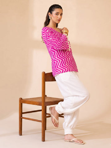 Fuchsia Chevron-Print One-Shoulder Top