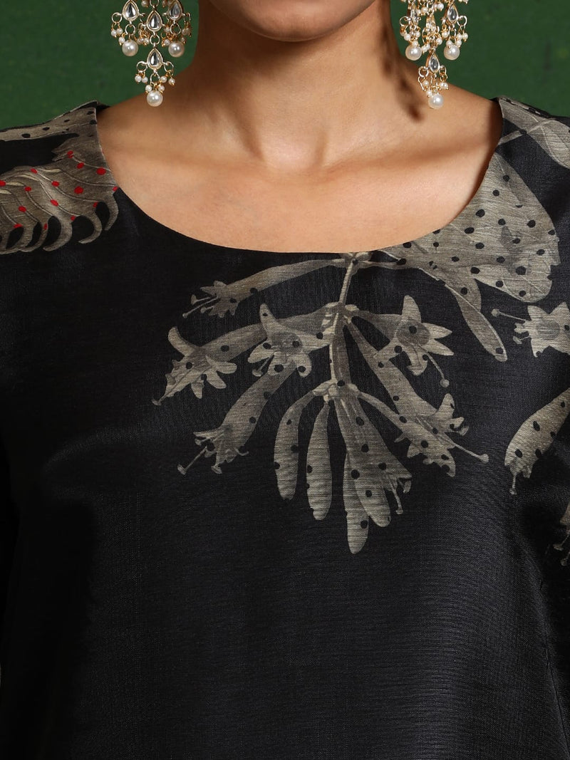 Varanga Women Round Neck Floral Printed Embroidered Kurta Paired With Solid Bottom And French Knot Embroidered Dupatta