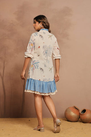 Elegant & Detailed Midi Dress
