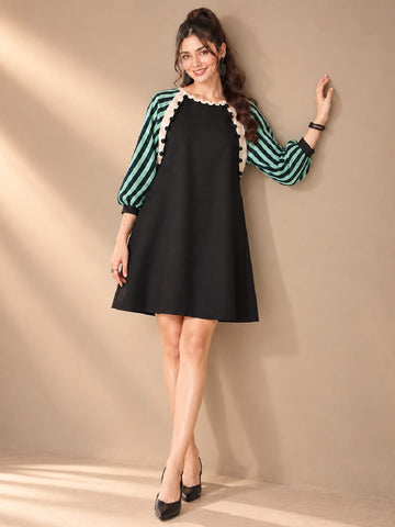 Varanga Colourblocked Puff Sleeve Ruffled A-Line Dress