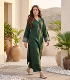 Varanga Women Green Embroidered  Long & Flared Sleeves Kurta With Tonal Bottom