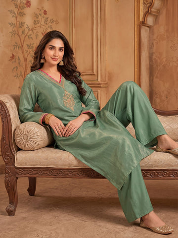 Varanga Women Embroidered dori Work Kurta with Palazzos & With Dupatta
