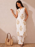 Women's White Kurta Set With Elegant Beige Floral Prints