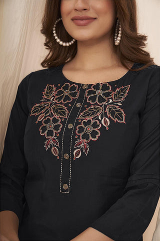 Varanga Women Embroidered Round Collar Placement Design Scallop Short Kurta, Paired With Cut Work Bottom