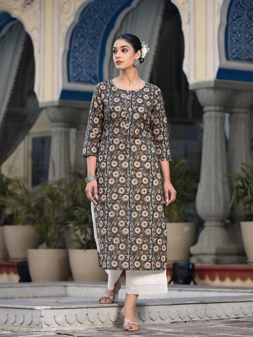 Varanga Women Green Floral Printed Straight Kurta With Three Quarter Sleeves