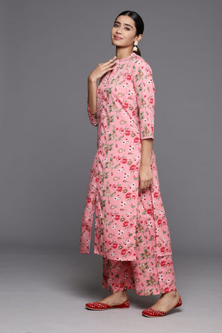 KSUT Women Pink Floral Printed Straight Kurta Paired With Bottom