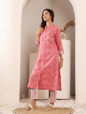 Varanga Women Coral Pink Bandhani Printed Kurta With Trouser