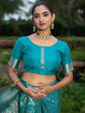 Varanga Women Kanjivaram Saree With Blouse Piece