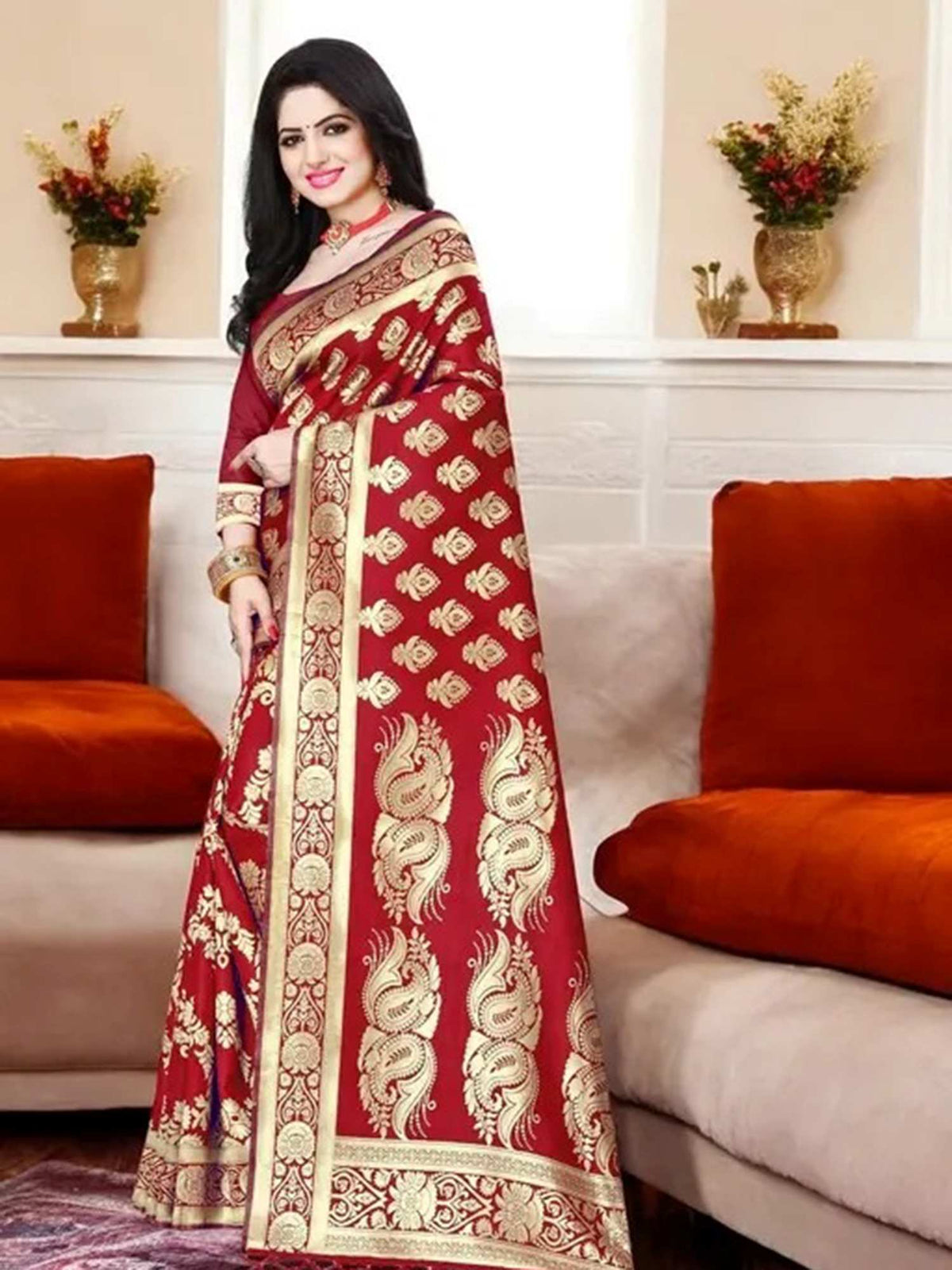 Varanga Women Banarasi Saree With Blouse Piece