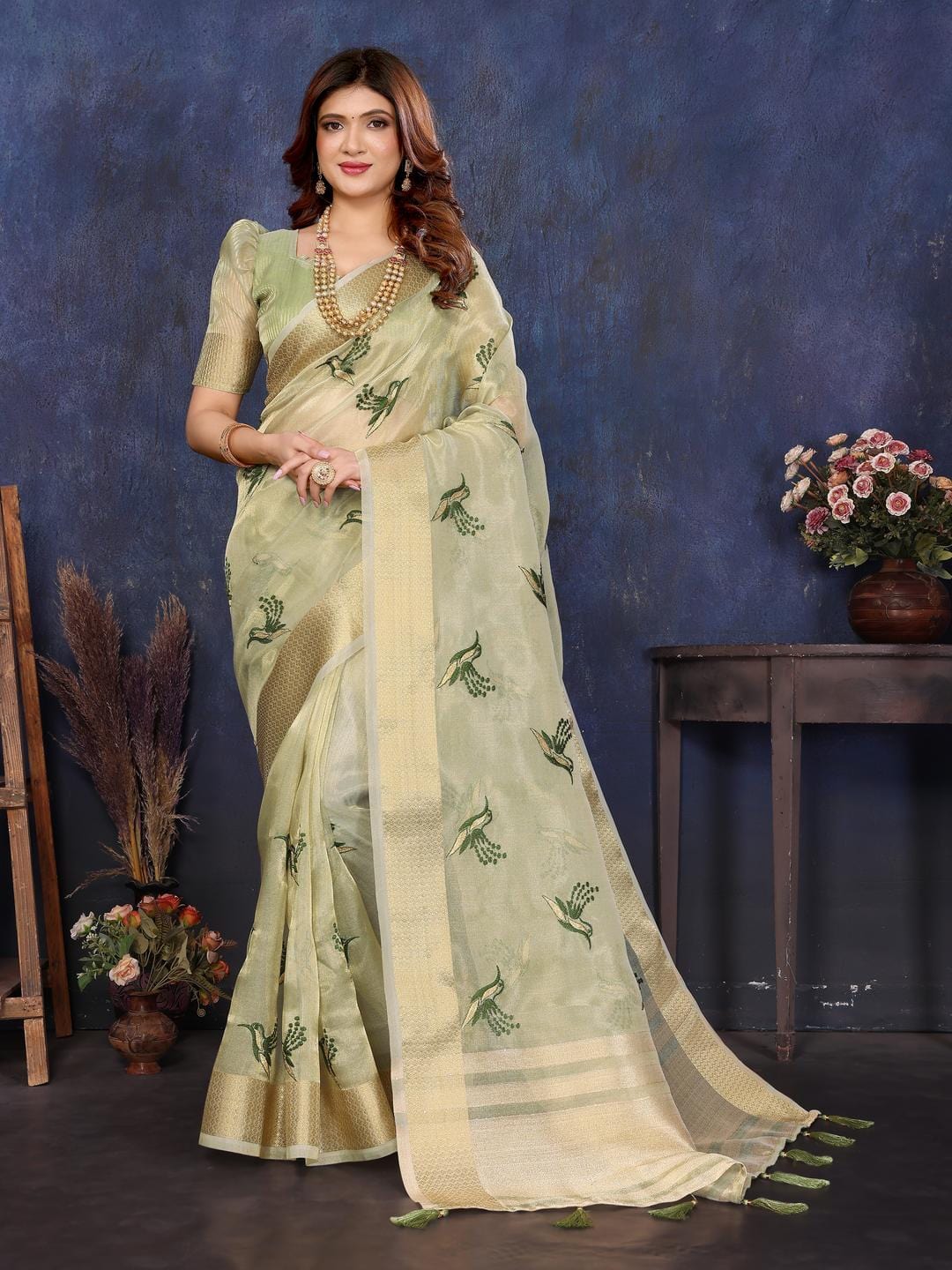 Ethnic Motifs Zari Woven Design Banarasi Saree
