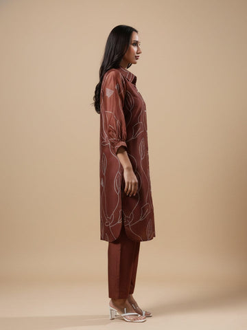 Women Bandhani Printed Regular Chanderi Silk Kurta with Trousers