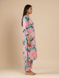 KSUT Women Teal And Pink Floral Printed Straight Kurta Paired With Bottom