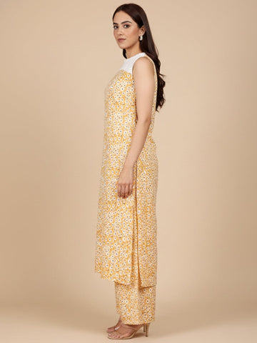 KSUT Women Floral Printed Lace Detailed Halter Neck Kurta With Palazzo