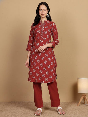 KSUT Women Printed Kurta With Thread Details On Neck Paired With Solid Trousers