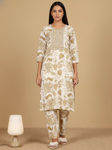 KSUT Women Round Neck Bold Print Co Ord Set