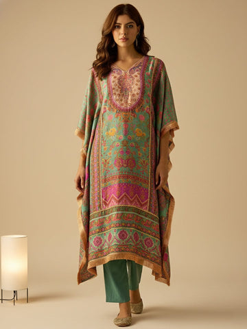 Kaftan-Style Kurta With A V-Neck, Paired With Solid Ankle-Length Trousers For A Relaxed Yet Elegant Look.