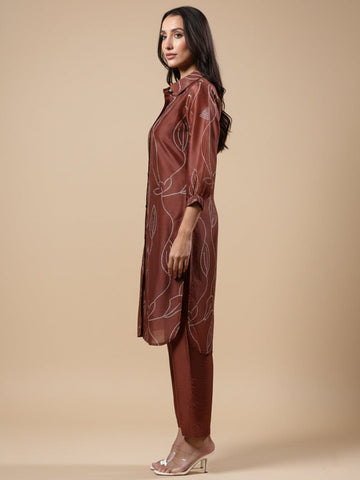 Women Bandhani Printed Regular Chanderi Silk Kurta with Trousers