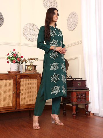 Varanga Women Green Bandhani Printed Straight Kurta