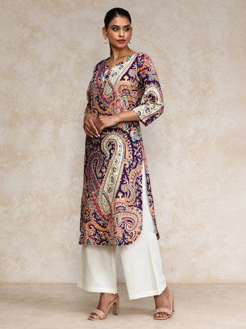 Varanga Women paisley printed three quarter sleeve Kurta