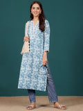 Varanga Women Paisely Printed V Neck Lace Detailed Kurta