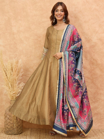 Varanga Women Shimmer Anarkali Featuring Lace-Detailed Sleeves And A Tasseled Dori at The Back Neck, Paired With a Printed Dupatta Embellished With Mirror .