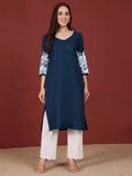 Varanga Women Floral Motif Thread Embroidered Straight Fit Kurta