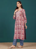 Varanga Women Paisely Printed V Neck Lace Detailed Kurta