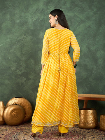 Varanga leheriya-printed Anarkali kurta with subtle zari detailing