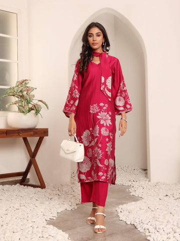 Varanga Women Fuchsia Pink Floral Printed Gota Detail Flared Sleeve Kurta With Solid Trouser