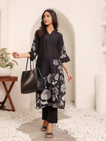 Varanga Women Black Floral Printed Kurta With Solid Trouser.