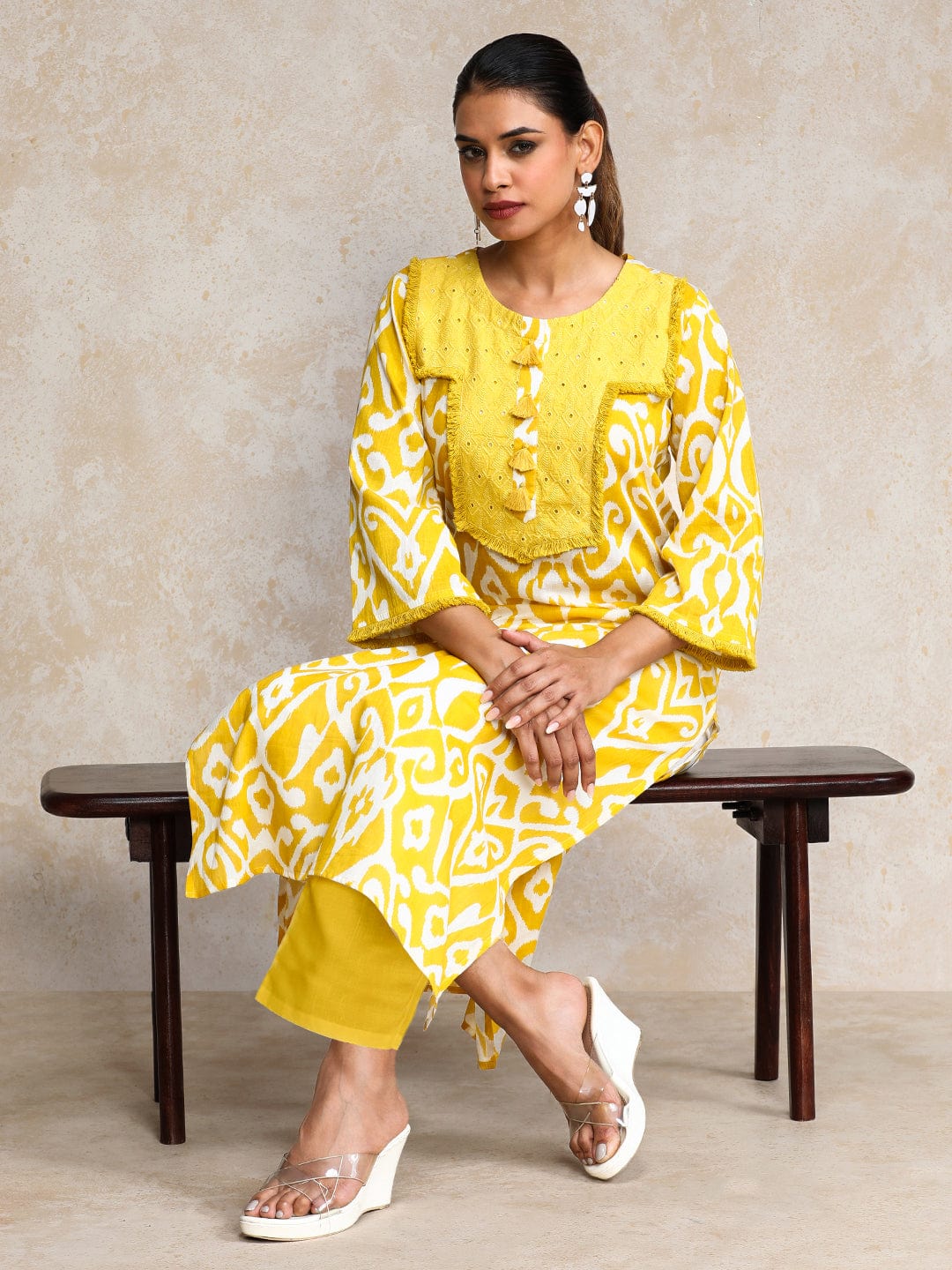 Varanga Women Ikat Printed Boho Look with Tassel Kurta & Trouser