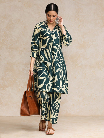 Tropical Printed V Neck Puff Sleeve Kurta With Trouser