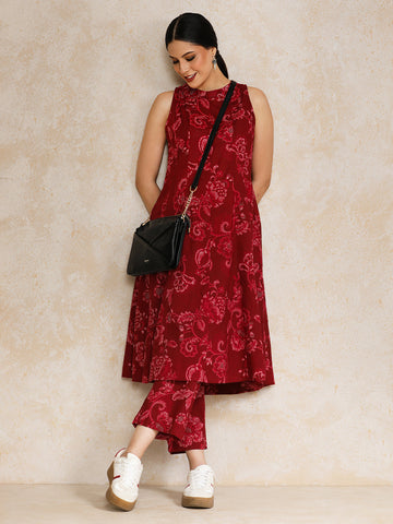 Floral Printed Halter Neck Anarkali Kurta With Trouser