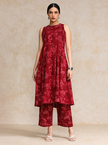 Floral Printed Halter Neck Anarkali Kurta With Trouser