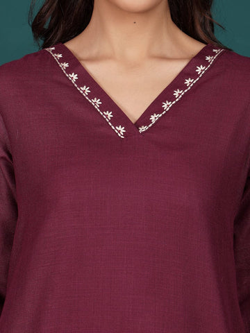 Varanga Women Kantha And Floral Embroiderd Kurta With Trouser
