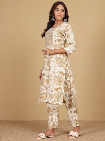 KSUT Women Round Neck Bold Print Co Ord Set