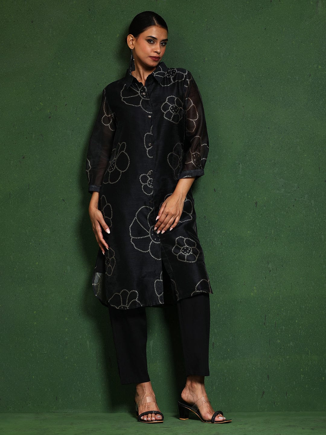 Varanga Women Bandhani Printed Regular Chanderi Silk Kurta with Trousers
